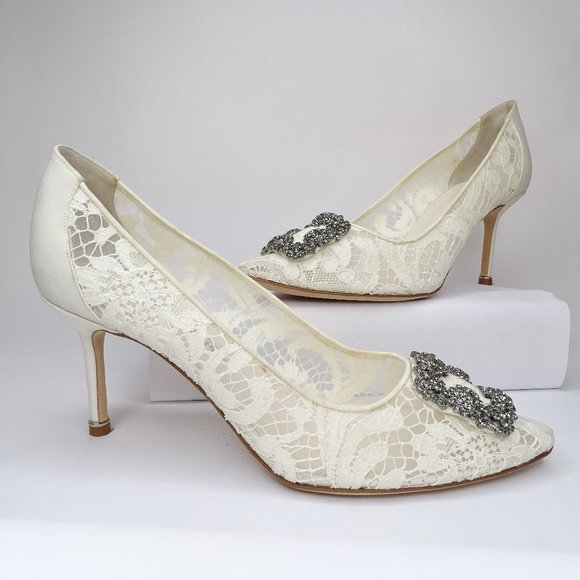 Manolo Blahnik Hangisi Floral Lace Crystal Pumps - Picture 3 of 14